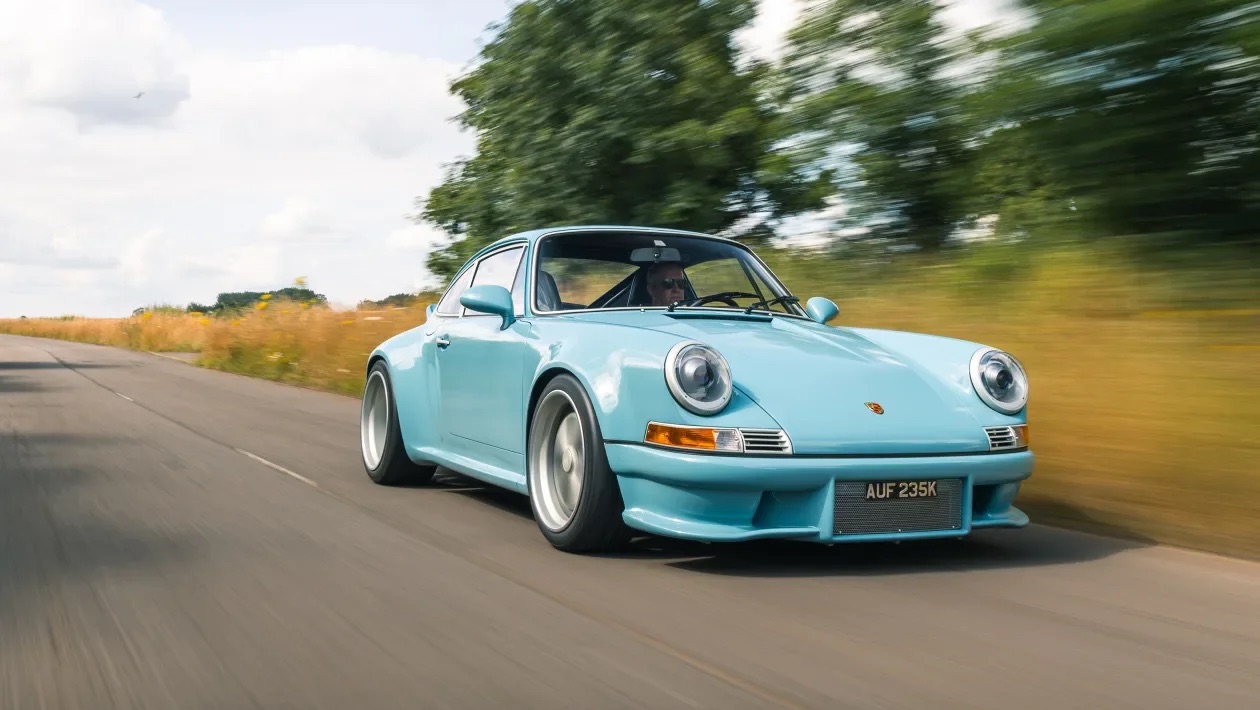 Thornley+Kelham+Porsche+911+European+RS+restomod+car+pictures-5